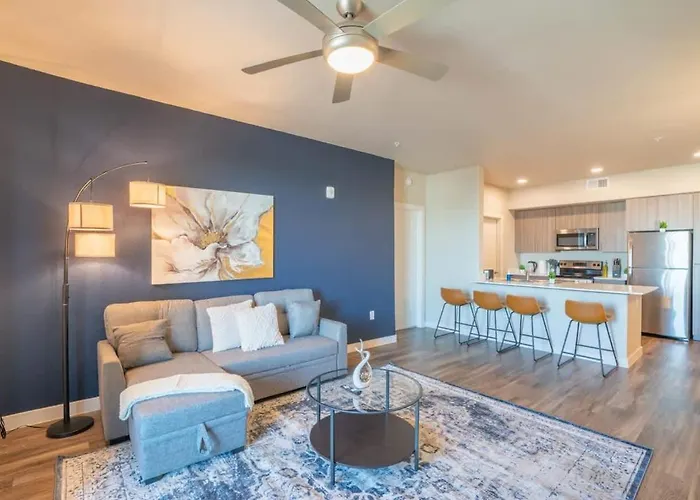 Modern 2bd - Gym, Pool, Parking, W-d - Sleeps 8 Tempe